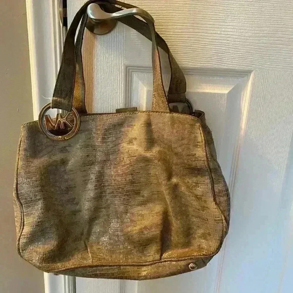 Michael Kors purse - Picture 1 of 5